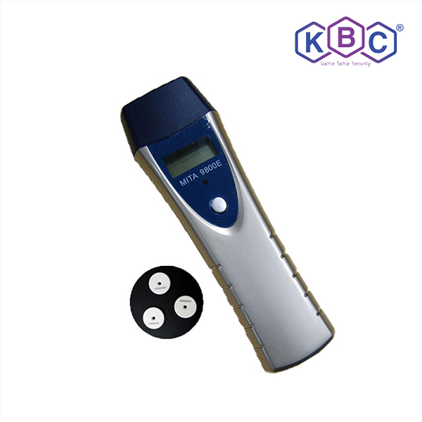 máy tuần tra bảo vệ